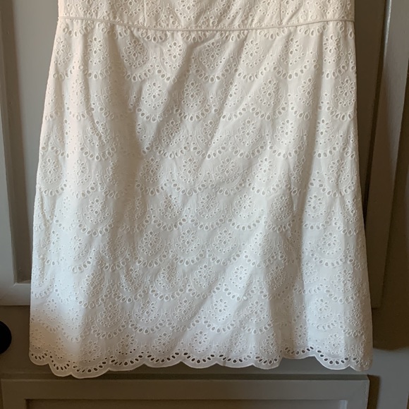 Gal Meets Glam Blythe Scalloped Dress - Picture 6 of 8